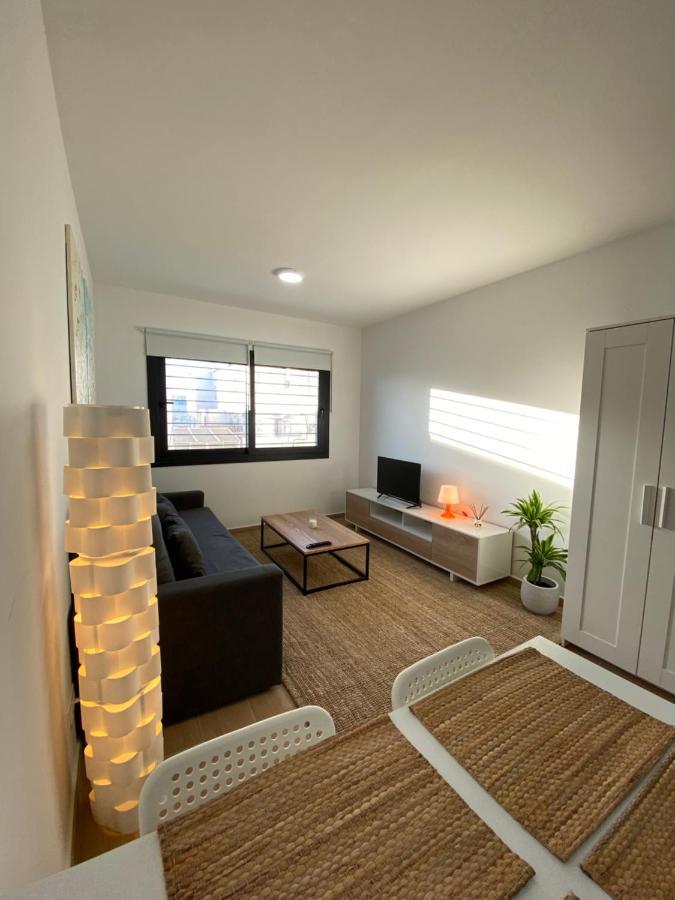 Central Apartment With Parking By Wayra Tarifa Ngoại thất bức ảnh
