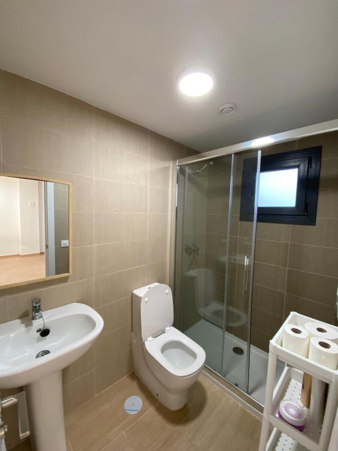 Central Apartment With Parking By Wayra Tarifa Ngoại thất bức ảnh