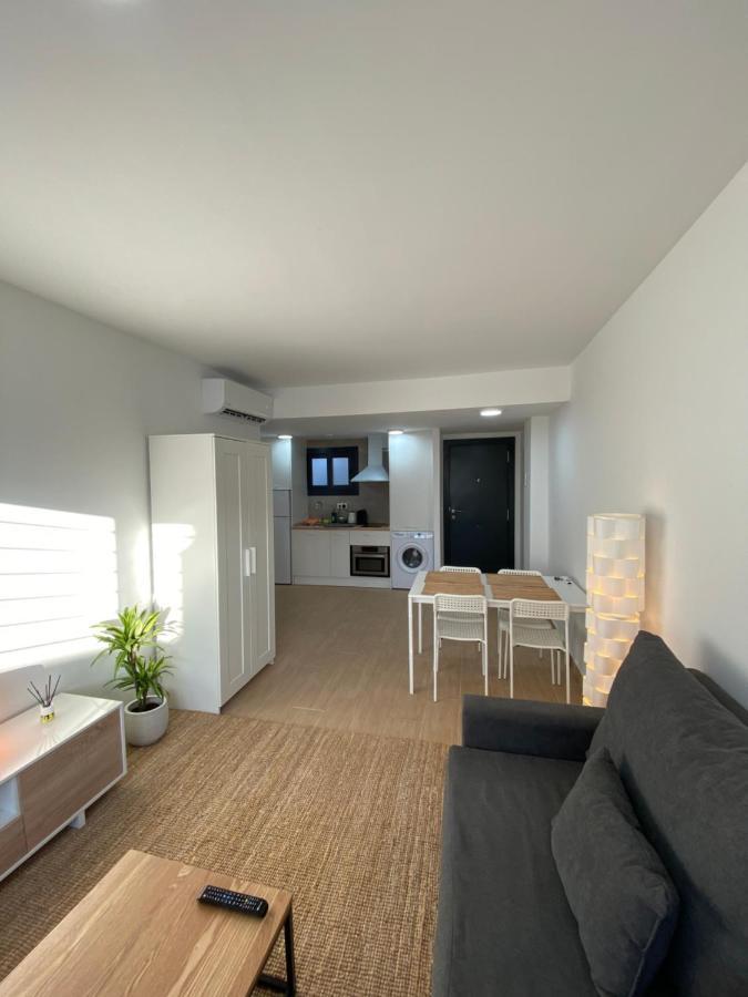 Central Apartment With Parking By Wayra Tarifa Ngoại thất bức ảnh